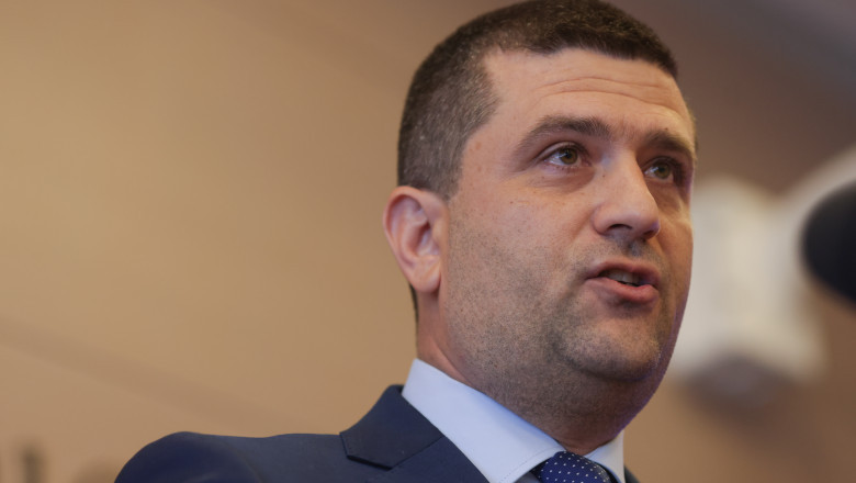 reactia-lui-radu-miruta,-dupa-ofertele-de-donatii-pentru-a-plati-amenda-data-de-amepip:-„ajutati-i-pe-cei-care-au-cu-adevarat-nevoie” reactia-lui-radu-miruta,-dupa-ofertele-de-donatii-pentru-a-plati-amenda-data-de-amepip:-„ajutati-i-pe-cei-care-au-cu-adevarat-nevoie”