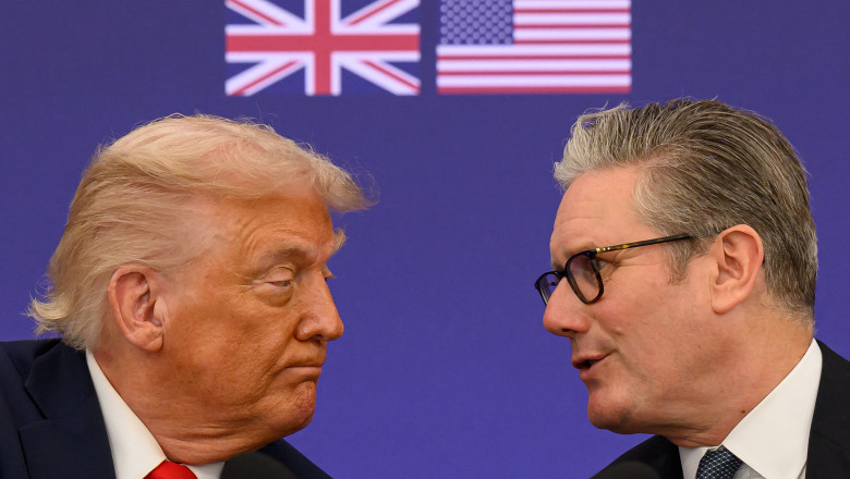 keir-starmer-a-vorbit-cu-donald-trump-despre-eforturile-pentru-„o-pace-justa-si-de-durata”-in-ucraina keir-starmer-a-vorbit-cu-donald-trump-despre-eforturile-pentru-„o-pace-justa-si-de-durata”-in-ucraina