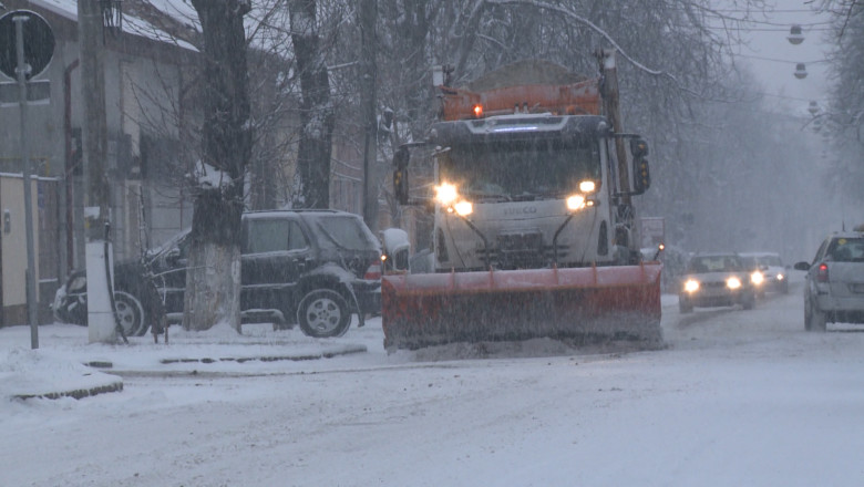 primaria-capitalei:-bucurestiul-e-pregatit-pentru-primele-ninsori,-512-utilaje-si-aproape-2.500-de-oameni-asigura-deszapezirea primaria-capitalei:-bucurestiul-e-pregatit-pentru-primele-ninsori,-512-utilaje-si-aproape-2.500-de-oameni-asigura-deszapezirea