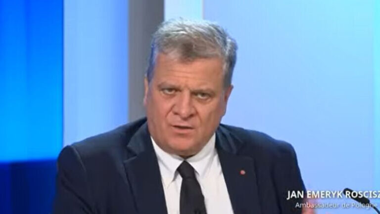 scandal-cu-diplome-false-in-polonia.-ambasadorul-polonez-la-paris-a-fost-suspendat-in-urma-unei-anchete-pentru-trafic-de-influenta