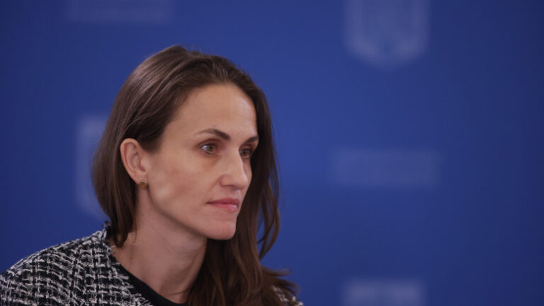 oana-toiu:-„in-timp-ce-liderii-sua,-ue-si-ai-ucrainei-lucreaza-pentru-a-obtine-pacea,-moscova-raspunde-prin-a-ucide-si-teroriza”