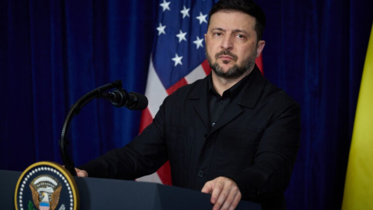 zelenski-anunta-ca-sua-au-propus-ucrainei-garantii-de-securitate-pe-o-perioada-de-15-ani.-el-vrea-referendum-pentru-planul-de-pace