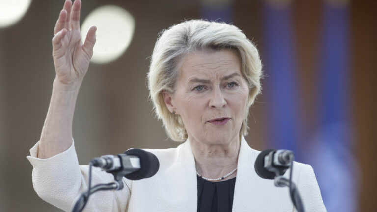 ue-pregateste-noi-sanctiuni-impotriva-belarusului,-dupa-incursiunile-cu-baloane-in-lituania.-ursula-von-der-leyen:-„e-inacceptabil”