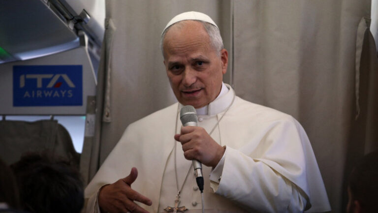 papa-leon-intervine-in-conflictul-sua-venezuela.-ce-i-a-cerut-lui-donald-trump