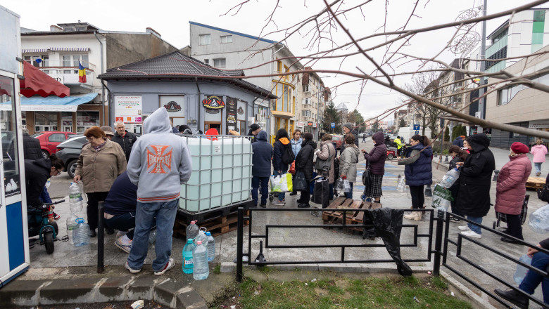 cnsu-a-aprobat-scoaterea-unor-cantitati-de-apa-potabila-din-rezervele-de-stat-pentru-localitatile-afectate-din-prahova-si-dambovita cnsu-a-aprobat-scoaterea-unor-cantitati-de-apa-potabila-din-rezervele-de-stat-pentru-localitatile-afectate-din-prahova-si-dambovita