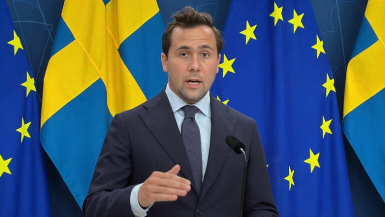 suedia-taie-ajutoare-pentru-cinci-tari,-pentru-a-ajuta-ucraina-„banii-trebuie-sa-vina-de-undeva.-este-prioritatea-noastra”