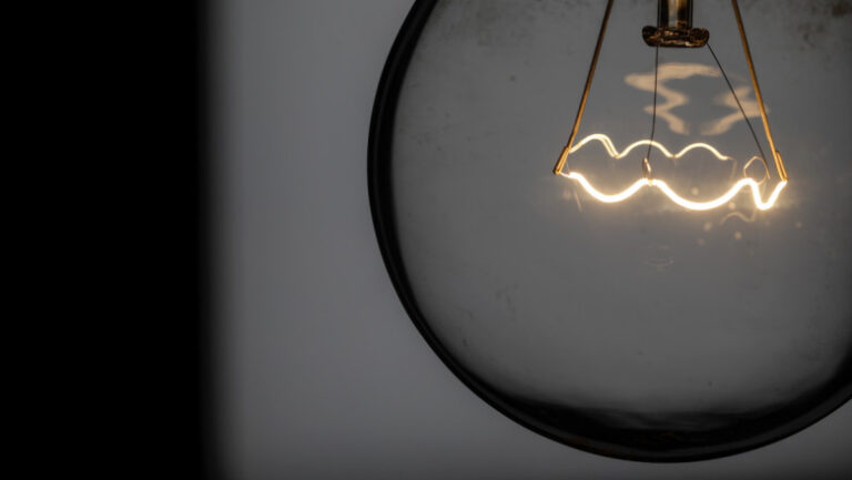 preturile-la-electricitate-scad-in-germania,-dupa-ce-productia-de-energie-eoliana-se-apropie-de-un-nivel-record