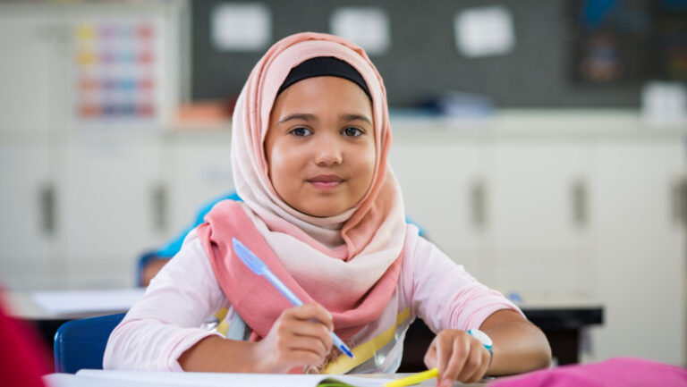 austria-interzice-purtarea-valului-islamic-in-scoli-pentru-fetele-sub-14-ani