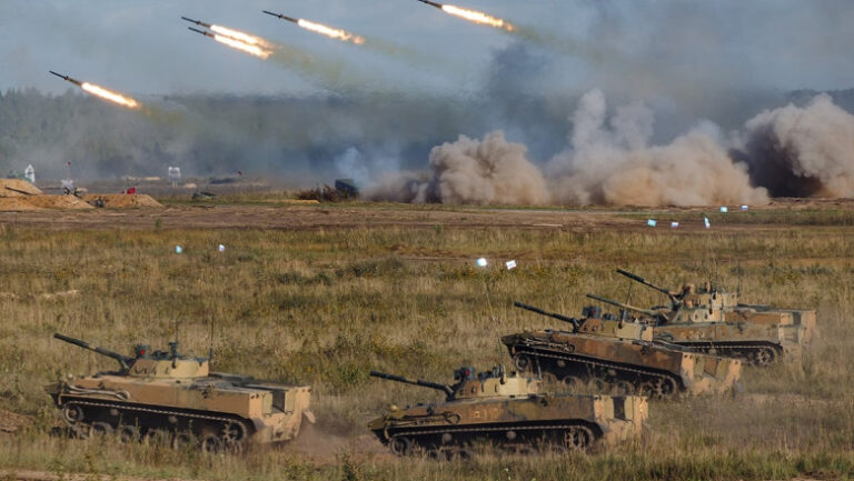 rusia-concentreaza-trupe-in-apropierea-nato.-germania-avertizeaza-asupra-unei-amenintari-directe:-„vin-doi-ani-critici”