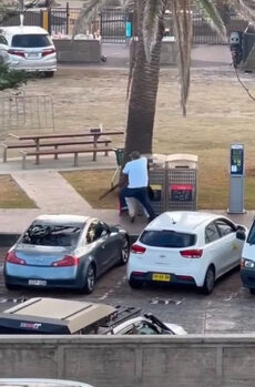 eroul-de-la-bondi-beach,-care-a-dezarmat-unul-dintre-atacatori,-a-primit-donatii-de-aproape-2-milioane-de-dolari-australieni