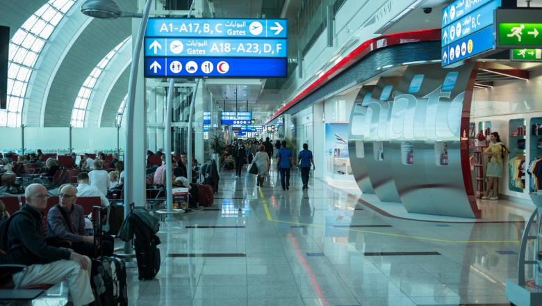 aeroportul-din-dubai,-lovit-de-o-drona-iraniana.-toate-zborurile-sunt-suspendate aeroportul-din-dubai,-lovit-de-o-drona-iraniana.-toate-zborurile-sunt-suspendate