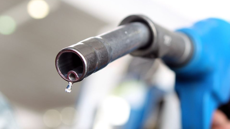 pretul-benzinei-in-sua-a-depasit-pragul-de-3-dolari-pe-galon pretul-benzinei-in-sua-a-depasit-pragul-de-3-dolari-pe-galon