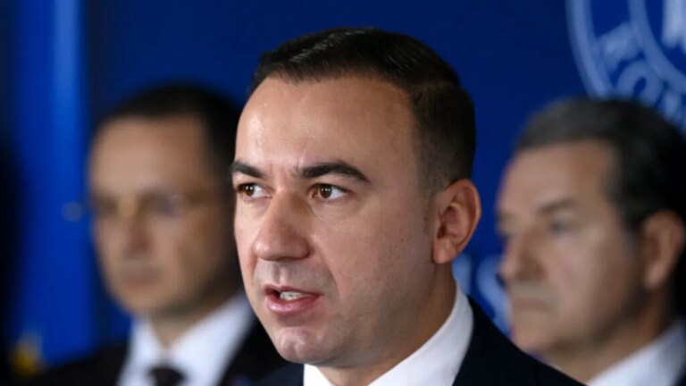 ministrul-energiei,-bogdan-ivan:-„am-blocat-orice-posibilitate-ca-orice-agent-economic-sa-profite-de-un-conflict-armat-in-orientul-mijlociu”