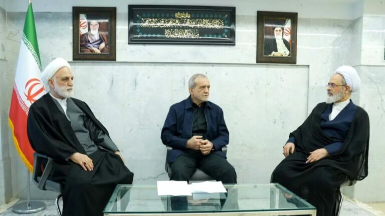 consiliul-din-iran-se-va-intruni-„in-decurs-de-o-zi”-pentru-a-alege-un-nou-lider-suprem
