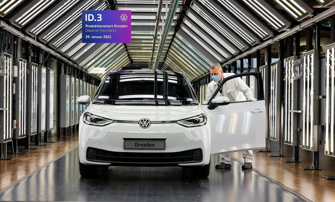 volkswagen-anunta-50.000-de-disponibilizari-dupa-ce-profitul-s-a-prabusit-cu-44% volkswagen-anunta-50.000-de-disponibilizari-dupa-ce-profitul-s-a-prabusit-cu-44%