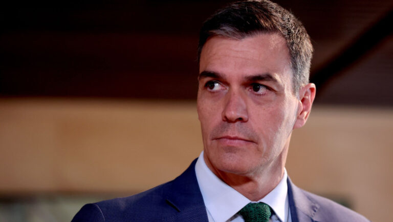 pedro-sanchez:-„retelele-sociale-sunt-un-stat-esuat”.-spania-lanseaza-un-sistem-pentru-monitorizarea-continutului-instigator-la-ura