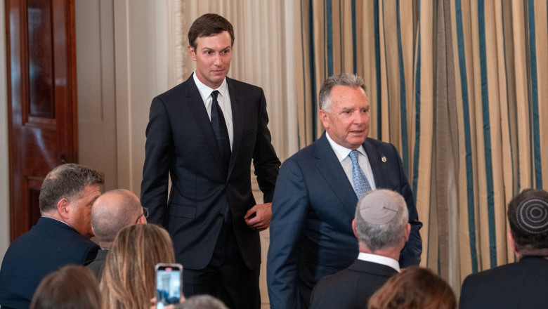 cum-vede-duo-ul-lui-donald-trump-lumea:-steve-witkoff-si-jared-kushner,-oamenii-insarcinati-cu-negocierile-pentru-pace cum-vede-duo-ul-lui-donald-trump-lumea:-steve-witkoff-si-jared-kushner,-oamenii-insarcinati-cu-negocierile-pentru-pace
