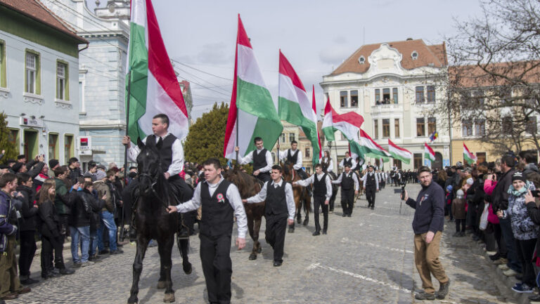 nicusor-dan-si-ilie-bolojan,-mesaje-de-ziua-maghiarilor-de-pretutindeni