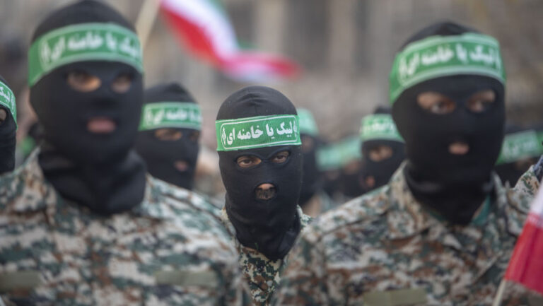 gardienii-revolutiei-din-iran-il-ameninta-pe-benjamin-netanyahu.-„vom-continua-sa-l-vanam-si-sa-l-ucidem”