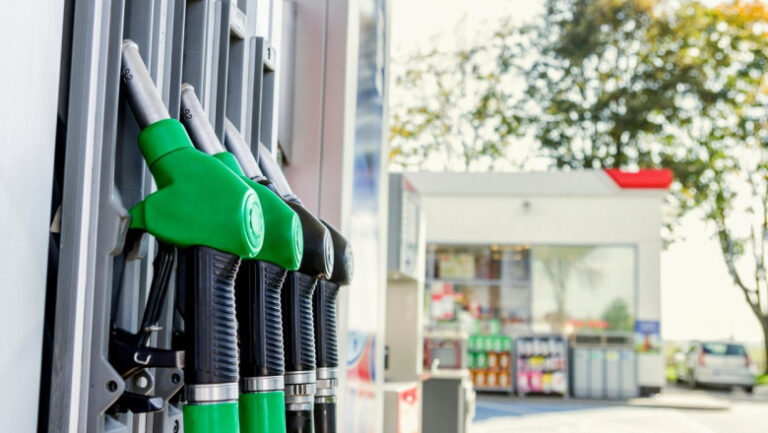 bolojan,-despre-preturile-carburantilor:-„va-trebui-sa-vedem-ce-se-poate-face,-in-asa-fel-incat-sa-linistim-lucrurile”