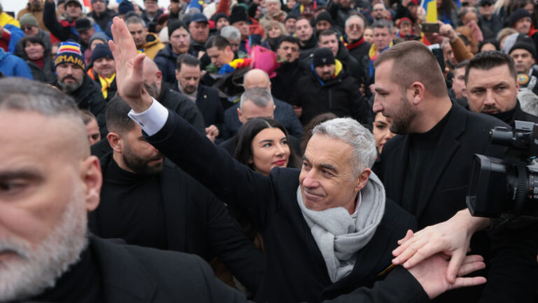 cum-a-raspuns-calin-georgescu-la-intrebarea-din-ce-bani-traieste.-misterul-surselor-de-finantare-ale-fostului-candidat-la-presedintie