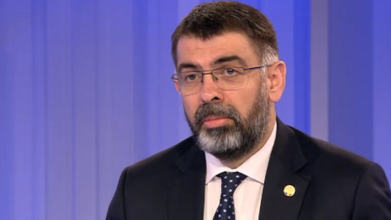 robert-cazanciuc-ii-cere-lui-ilie-bolojan-sa-explice-refuzul-finantarii-cartierului-justitiei,-proiect-asumat-in-programul-de-guvernare