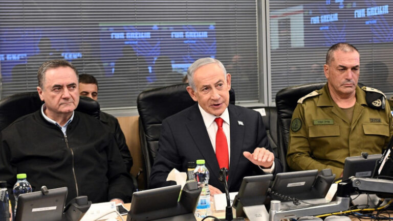 benjamin-netanyahu-a-aparut-in-public-ca-sa-demonstreze-ca-nu-a-fost-ucis