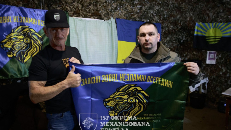sean-penn,-in-apropierea-frontului-din-donetk:-actorul-american-s-a-intalnit-cu-soldati-ucraineni sean-penn,-in-apropierea-frontului-din-donetk:-actorul-american-s-a-intalnit-cu-soldati-ucraineni