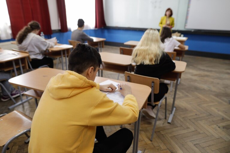 abuz-in-serviciu-la-simularea-evaluarii-nationale?-un-lider-de-sindicat-reclama-nereguli-grave-si-sesizeaza-itm