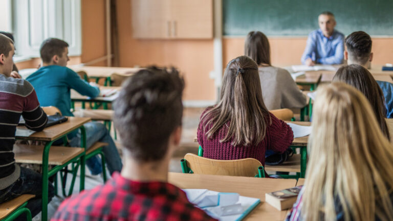 simulare-bacalaureat-2026:-modele-de-subiecte-la-limba-romana.-ce-trebuie-sa-stie-elevii-inainte-de-examen