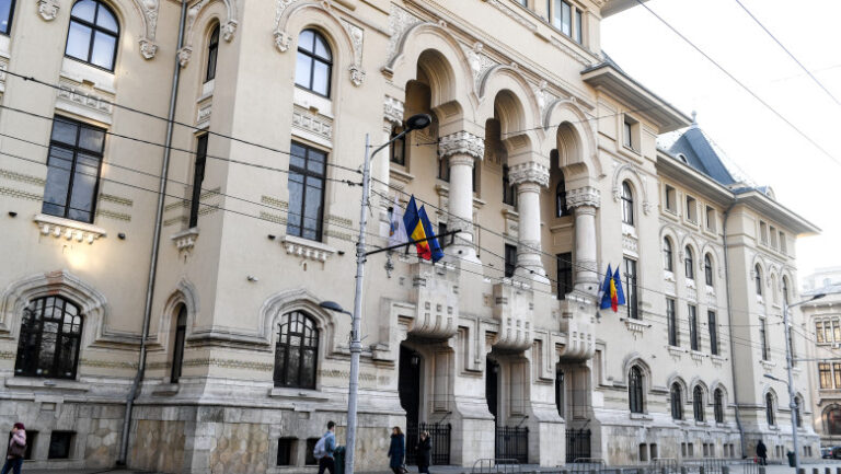 cererea-lui-nicusor-dan-privind-impartirea-banilor-in-bucuresti,-partial-adoptata