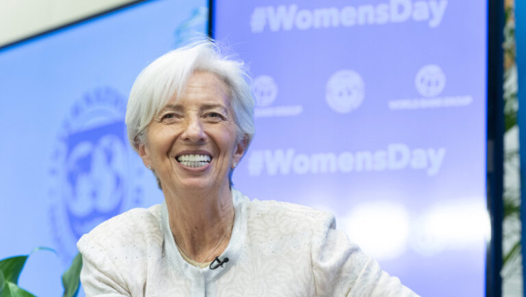 lagarde-anunta-ca-banca-centrala-europeana-este-pregatita-sa-gestioneze-riscurile-legate-de-razboi.-ratele-dobanzilor,-neschimbate
