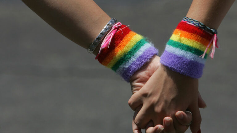 justitia-poloneza-recunoaste-casatoriile-homosexuale-incheiate-in-ue
