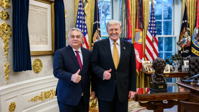 trump-il-asigura-pe-viktor-orban-de-„sprijin-total”-inaintea-alegerilor-din-ungaria.-jd-vance-anunta-ca-merge-la-budapesta