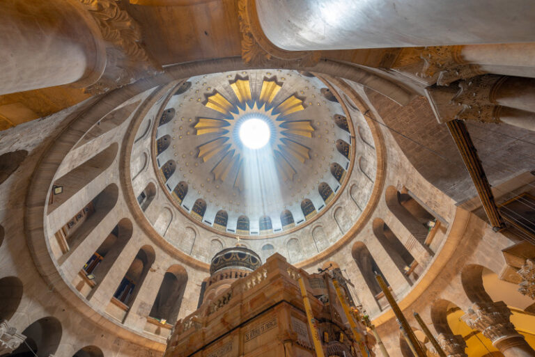 biserica-sfantului-mormant-din-ierusalim,-inchisa-din-motive-de-securitate:-slujbele-continua-in-regim-restrans