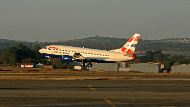 pasagerii-companiei-aeriene-british-airways-au-zburat-timp-de-13-ore-cu-trupul-unei-femei-decedate-la-bordul-avionului.-au-tinut-o-in-bucatarie