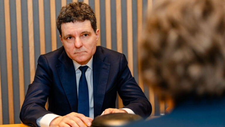 nicusor-dan,-dupa-discutii-cu-oana-gheorghiu:-„reforma-companiilor-de-stat-nu-mai-poate-fi-amanata”