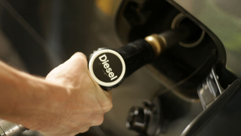 motorina-standard-a-depasit-pragul-de-10-lei-pe-litru