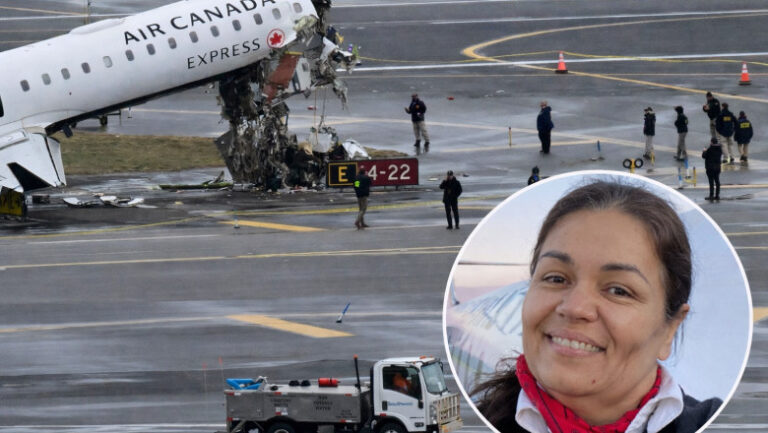 o-insotitoare-de-zbor-a-supravietuit-dupa-ce-a-fost-aruncata-din-avion-in-urma-accidentului-de-la-new-york.-imagini-cctv-ale-impactului