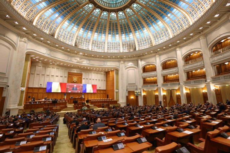 epuizarea-profesionala,-ignorata-de-alesi.-rezultatul-votului-care-lasa-milioane-de-romani-fara-drepturi-in-fata-burnout-ului