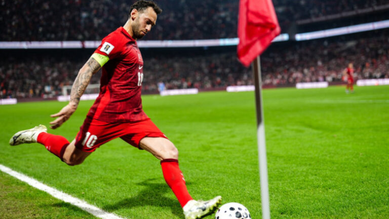 hakan-calhanoglu:-romania-are-jucatori-de-calitate.-sunt-recunoscator-domnului-lucescu,-el-a-construit-echipa-asta-a-turciei