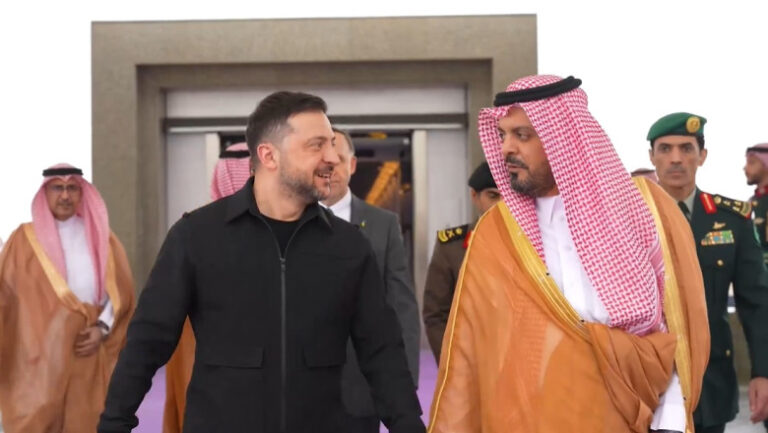 volodimir-zelenski,-vizita-neanuntata-in-arabia-saudita:-„ii-sustinem-pe-cei-care-sunt-gata-sa-colaboreze-cu-noi”