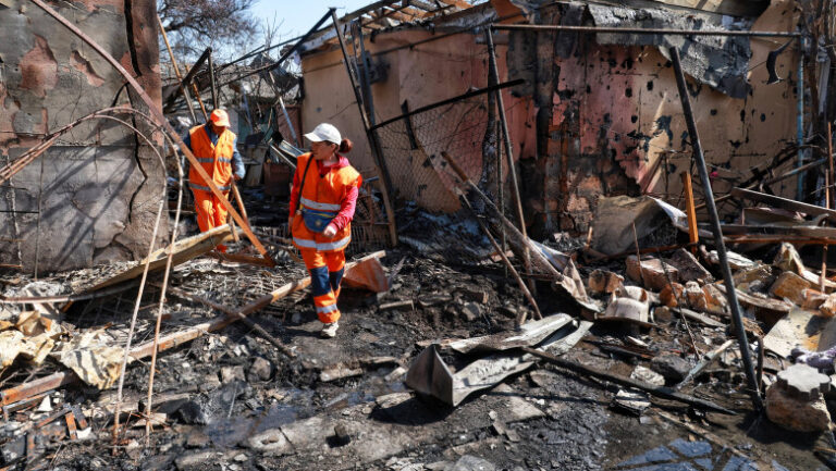 rusia-a-atacat-ucraina-cu-racheta-hipersonica-si-peste-400-de-drone.-un-civil-a-fost-ucis-in-belgorod-dupa-riposta-ucraineana