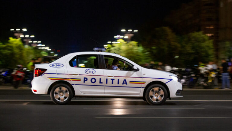 cinci-persoane-incarcerate-dupa-un-accident-in-cluj.-doua-victime,-transportate-la-spital