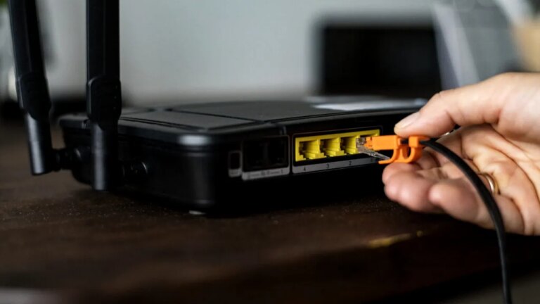 care-este-scopul-orientarii-antenelor-routerului-wifi-si-de-ce-este-recomandata?