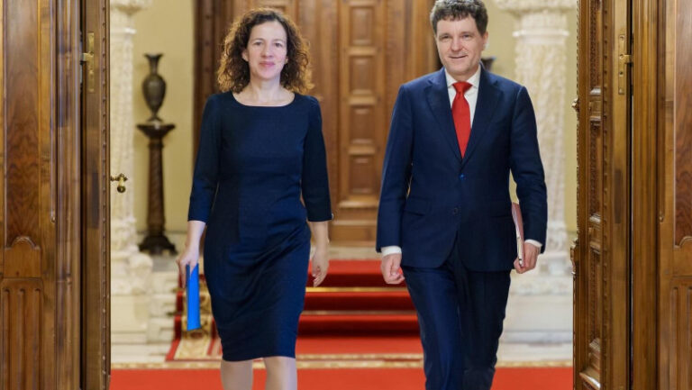 nicusor-dan,-discutii-cu-roxana-minzatu,-vicepresedinte-al-ce,-despre-bugetul-ue:-avem-nevoie-de-finantare-cel-putin-la-nivelul-actual