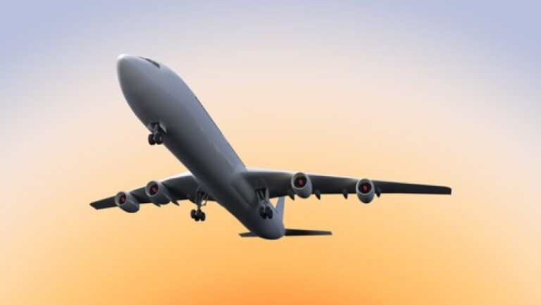 momentul-in-care-unul-dintre-motoarele-unui-avion-explodeaza,-imediat-dupa-decolare.-imagini-filmate-de-pasageri