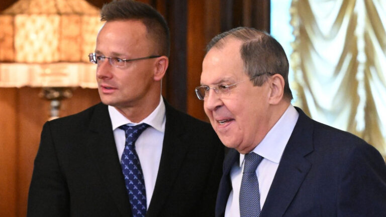 „sunt-intotdeauna-la-dispozitia-dumneavoastra”.-convorbire-interceptata-intre-ministrul-de-externe-al-ungariei-si-serghei-lavrov