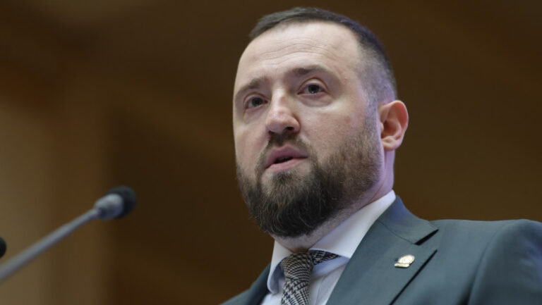 seful-dna-isi-va-continua-activitatea-la-un-parchet-din-bucuresti.-lipseseste-consensul-in-csm-pentru-avizarea-lui-voineag-si-florenta