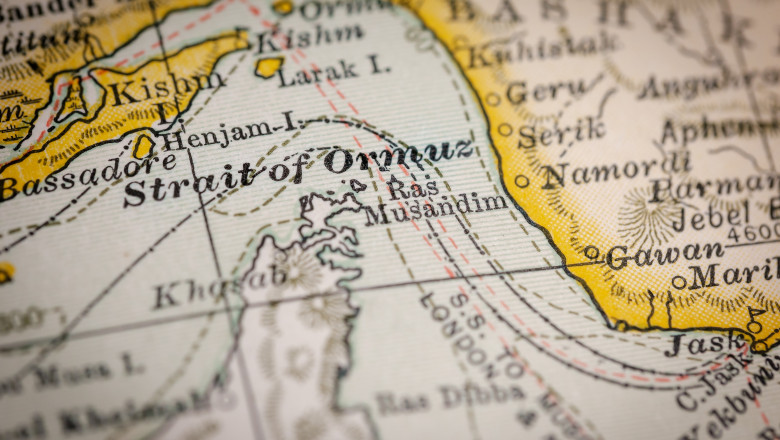 emiratele-arabe-unite-vor-sa-forteze-deschiderea-stramtorii-ormuz-si-sunt-dispuse-sa-se-alature-luptelor-(wsj) emiratele-arabe-unite-vor-sa-forteze-deschiderea-stramtorii-ormuz-si-sunt-dispuse-sa-se-alature-luptelor-(wsj)